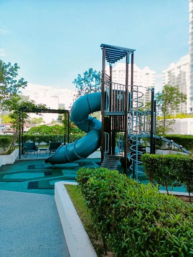 Cozy Seaview 4 Studio Apartment Tanjung Tokong 0*,