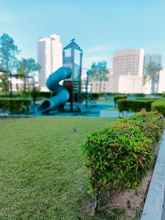 Cozy Seaview 4 Studio Apartment Tanjung Tokong